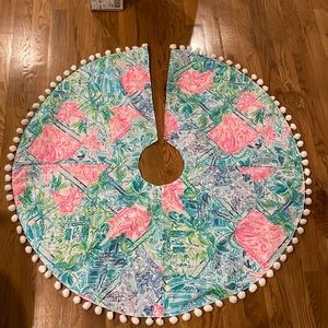 Brand new Lilly Pulitzer Christmas tree skirt